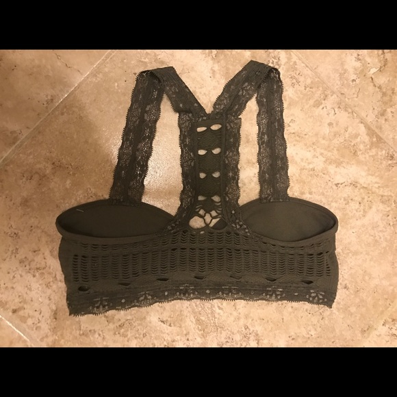 ❌SOLD❌✨NWT Altar'd State Olive Bralette Size S/M✨ - Picture 2 of 4